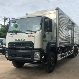 Xe tải Isuzu FVM 1500 15 tấn thùng kín