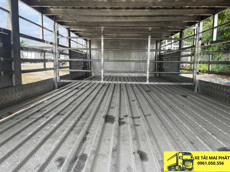 isuzu frr 650 chở gia súc