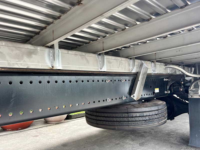 hino 8 tấn chở gia cầm 408 lồng