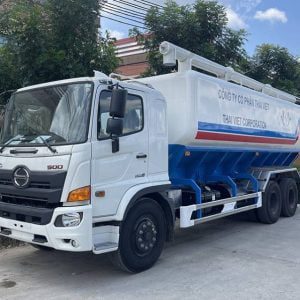 xe bồn chở cám thức ăn chăn nuôi 24 khối hino 500