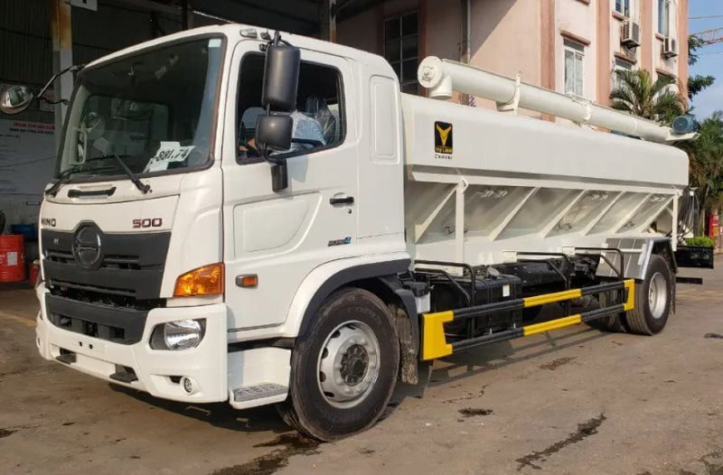 hino 8 tấn thùng dài 10 mét