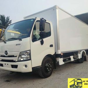 hino 3t5 thùng kín composite