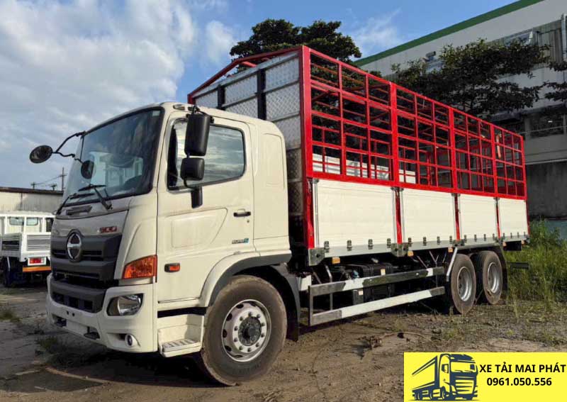 hino 3 chân thùng ngắn