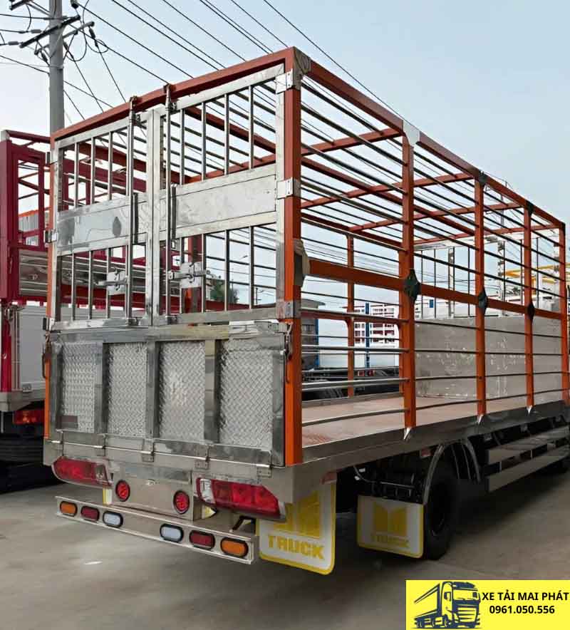 hino 300 xzu730l thùng gia cầm 224 lồng