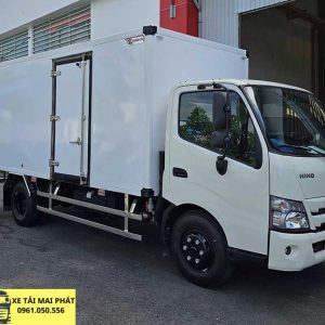 xe hino 5 tấn thùng kín composite