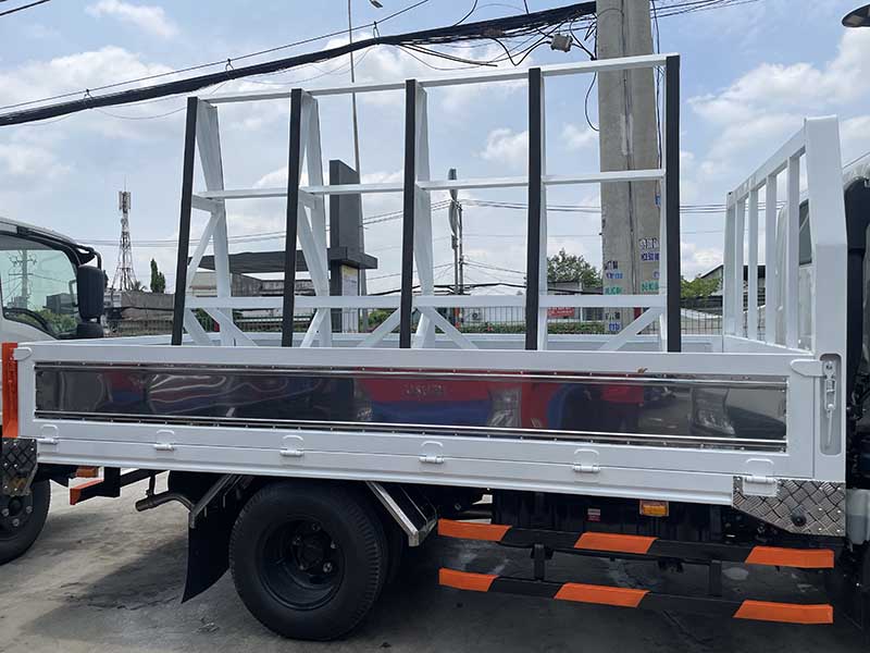 isuzu qkr 230 thùng lửng chở kính