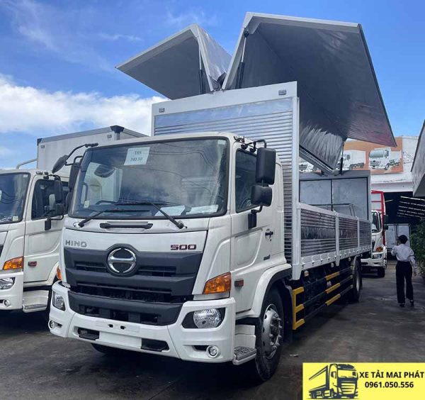 hino fg 8 tấn thùng kín cánh dơi
