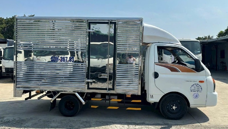 mui lướt gió xe tải hyundai h150
