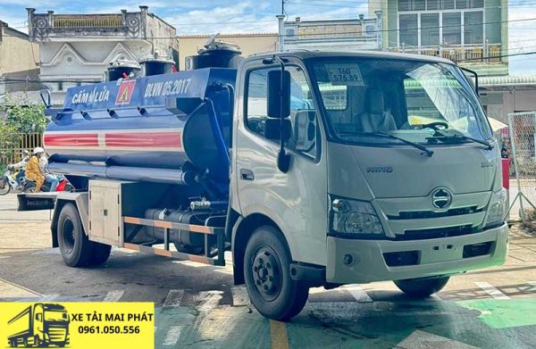 xe bồn 6 khối hino xzu 730l chở xăng dầu