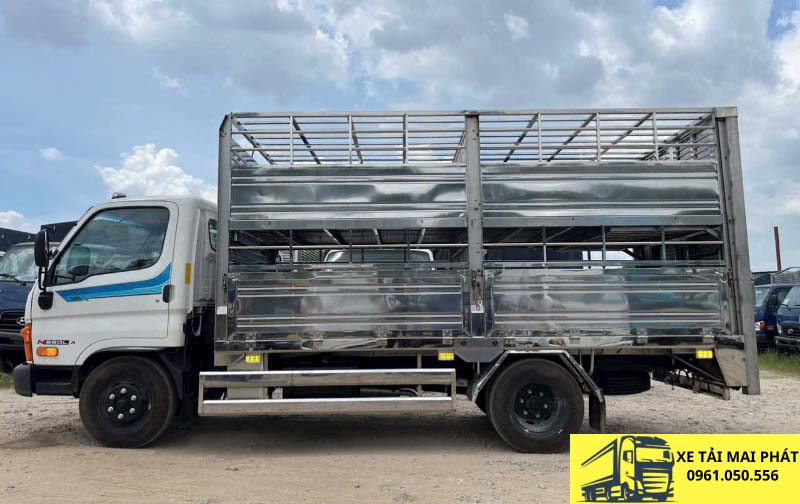 hyundai n550la thùng chở gia súc
