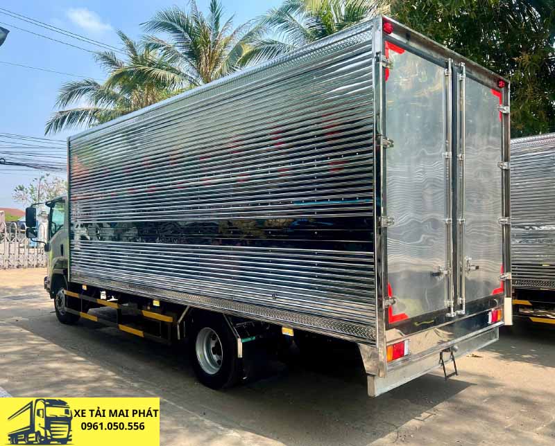 isuzu fsr 700 thùng kín