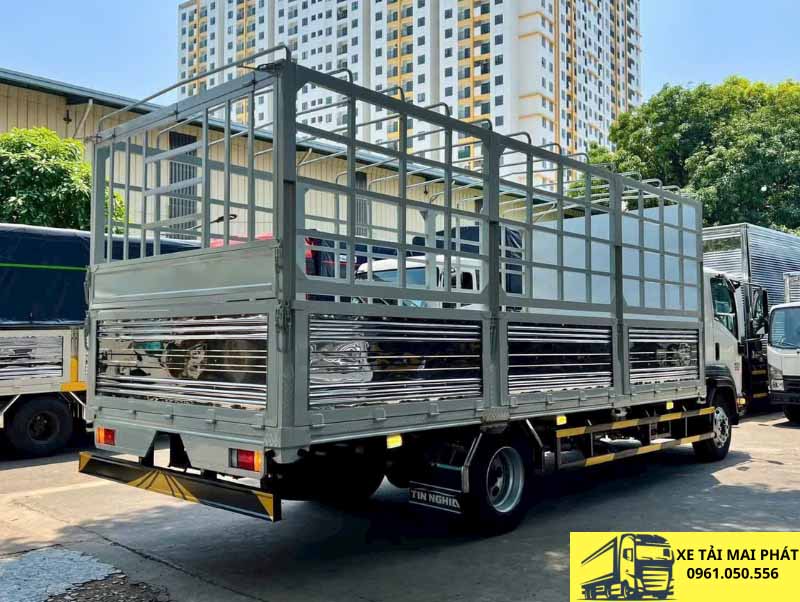 isuzu fsr 700 thùng bạt
