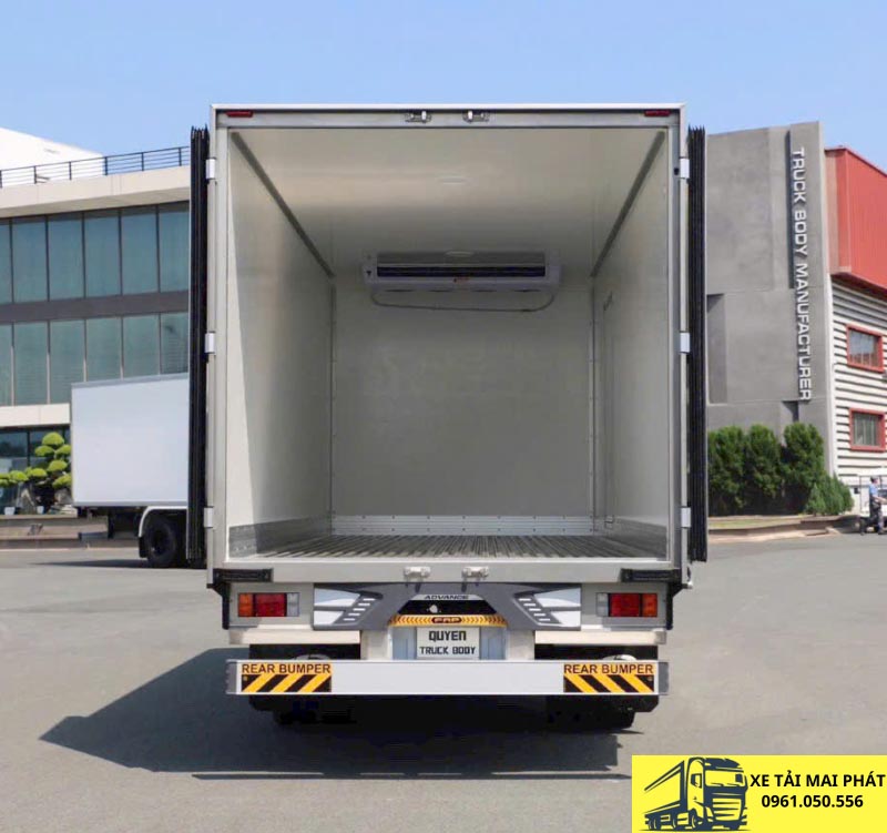 isuzu fsr 700 thùng đông lạnh