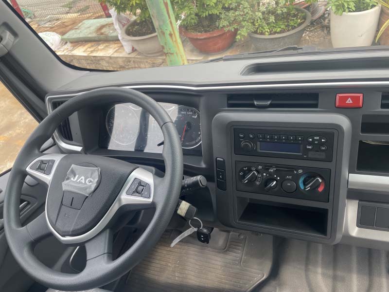 Xe Tải Jac N900 Thùng Mui Bạt 13 vô lăng jac n900