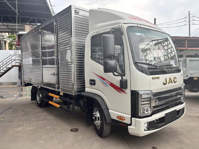 JAC N200S E5 Thùng Kín 1 jac n200s thùng kín
