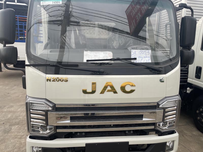 JAC N200S E5 Thùng Kín 5 ngoại thất jac n200s