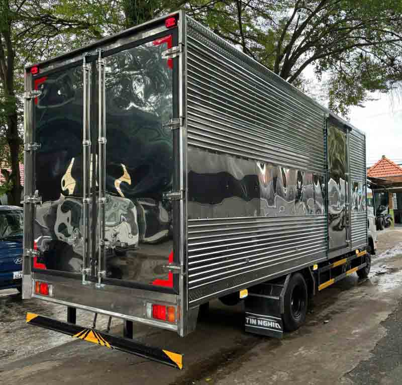 isuzu npr 350 thùng kín